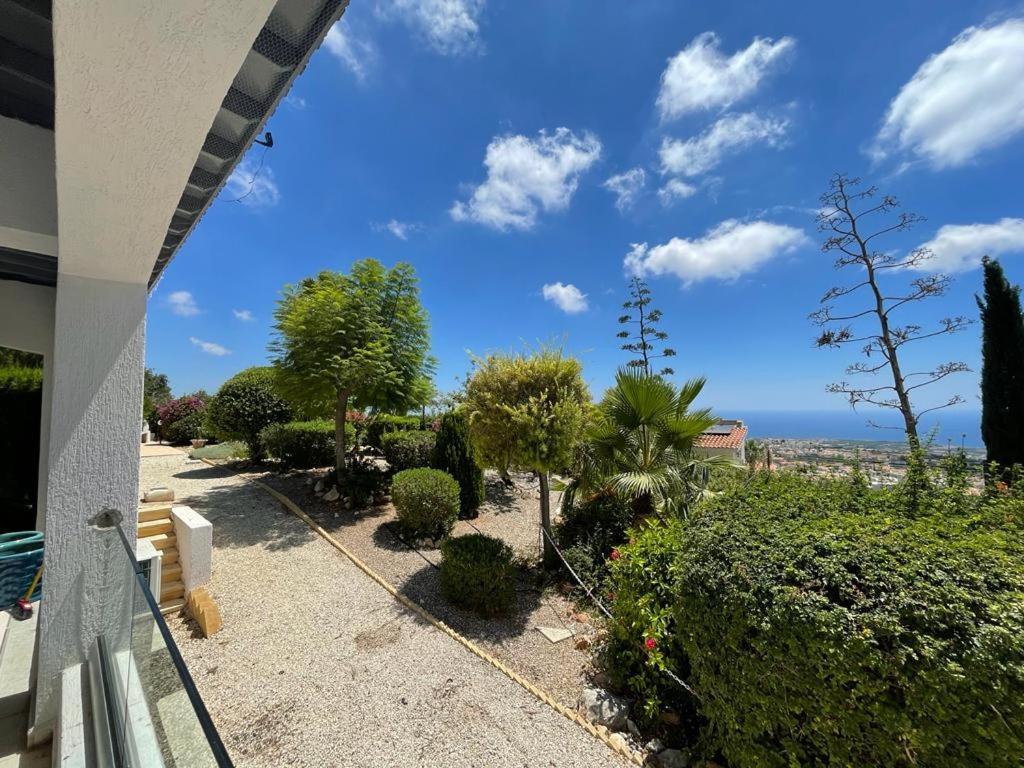 Oceana - With Private Pool And Gardens Πέγεια