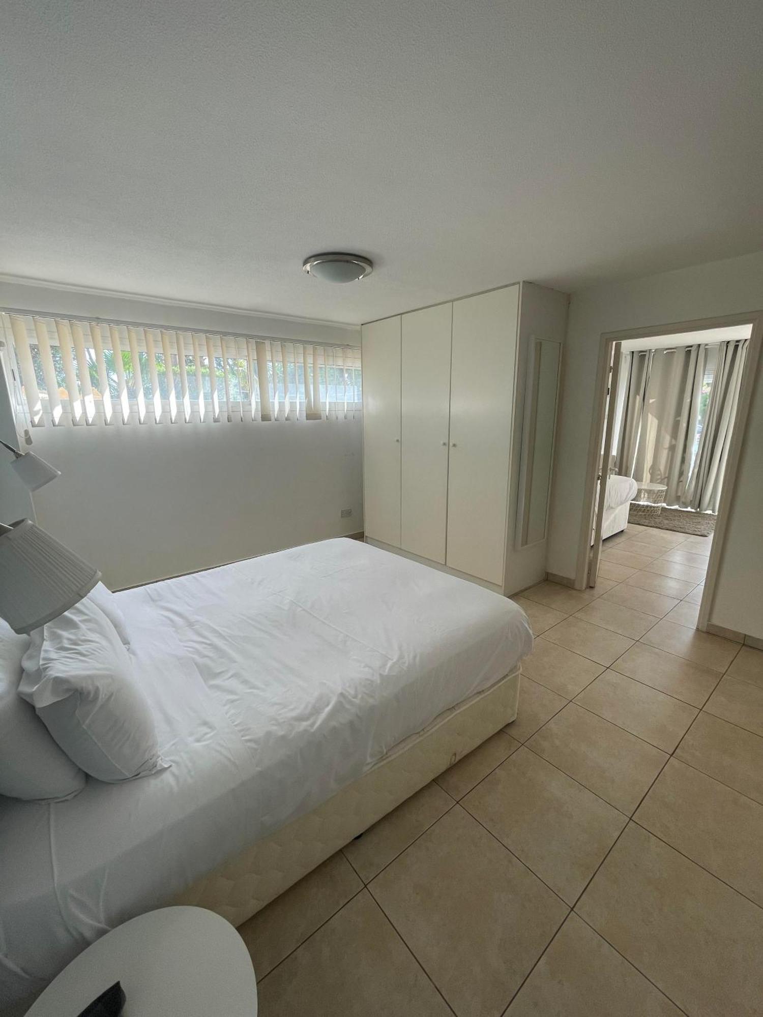 Oceana - With Private Pool And Gardens *