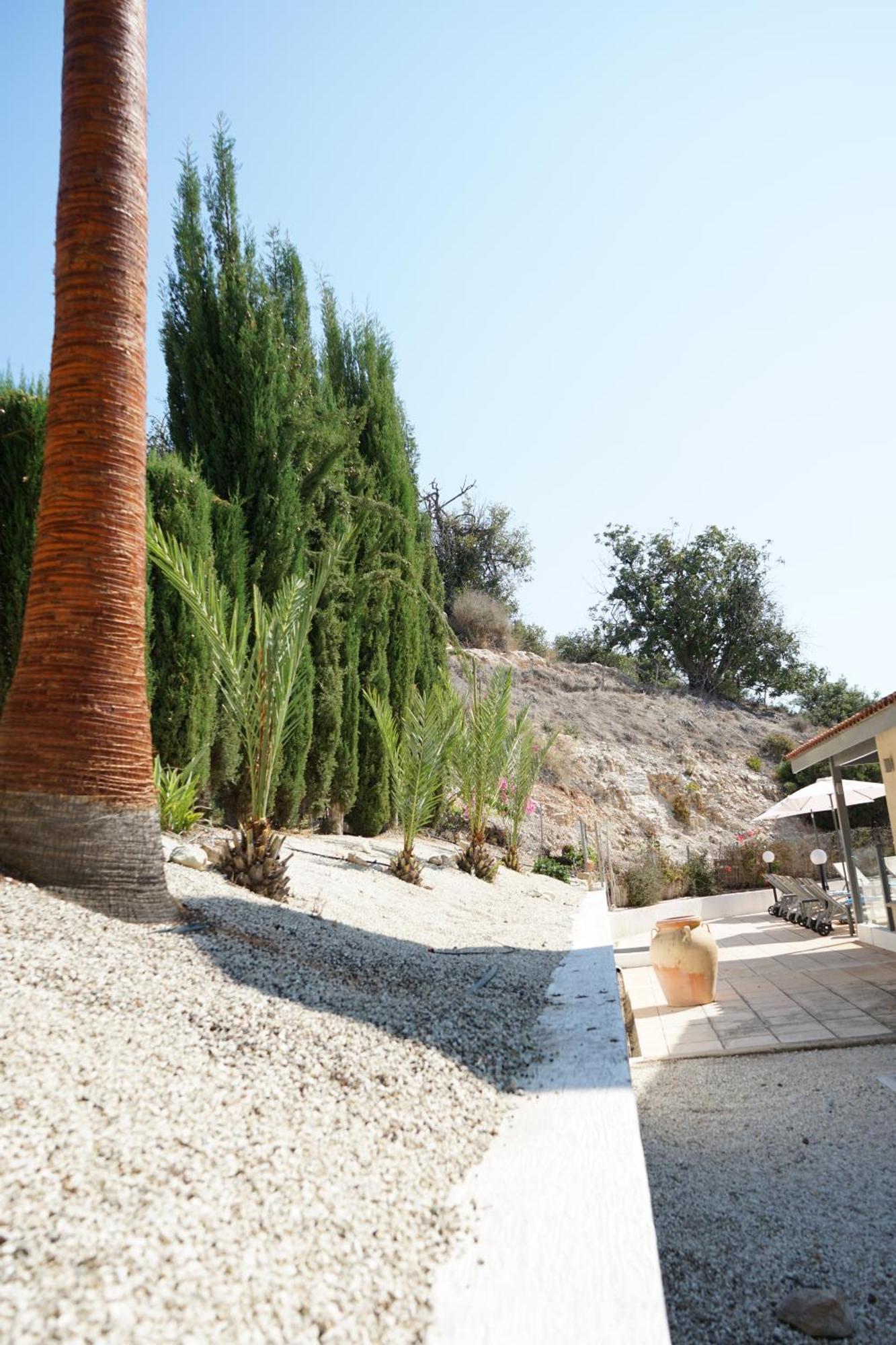 Oceana - With Private Pool And Gardens *